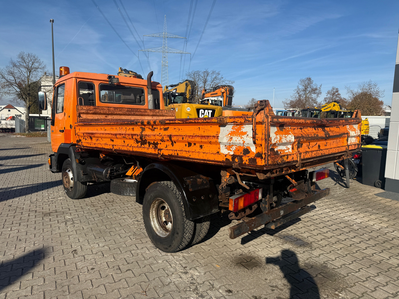 MAN 8.163 L2000 3-Seiten-Kipper AHK - Kravas automašīna pašizgāzējs: foto 5 MAN 8.163 L2000 3-Seiten-Kipper AHK - Kravas automašīna pašizgāzējs: foto 5