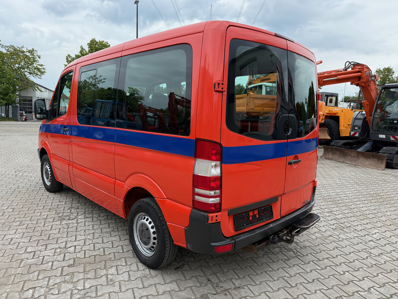 Mercedes-Benz 211 CDI Kombi AHK - Vieglā automašīna: foto 5 Mercedes-Benz 211 CDI Kombi AHK - Vieglā automašīna: foto 5