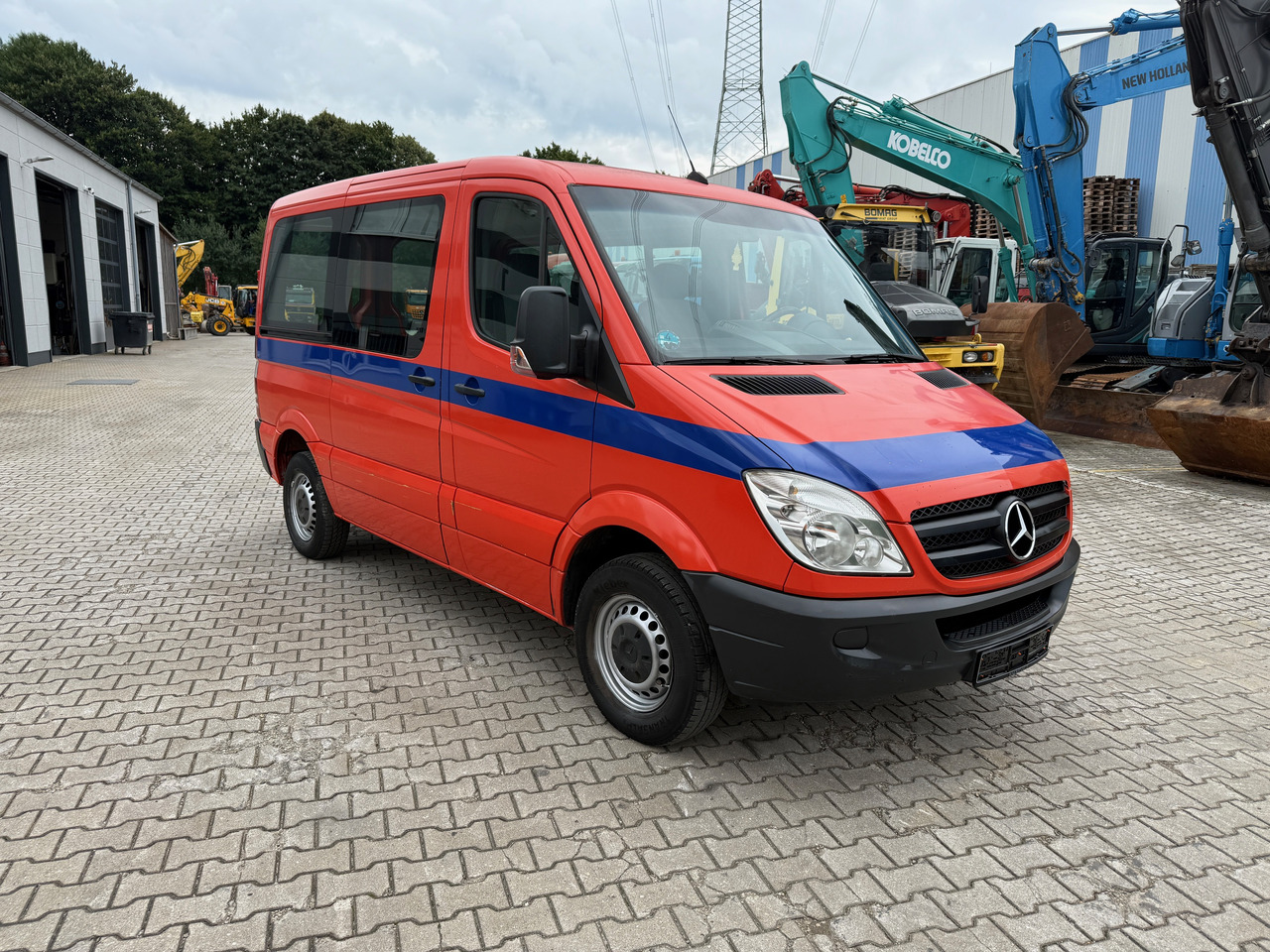 Mercedes-Benz 211 CDI Kombi AHK - Vieglā automašīna: foto 3 Mercedes-Benz 211 CDI Kombi AHK - Vieglā automašīna: foto 3