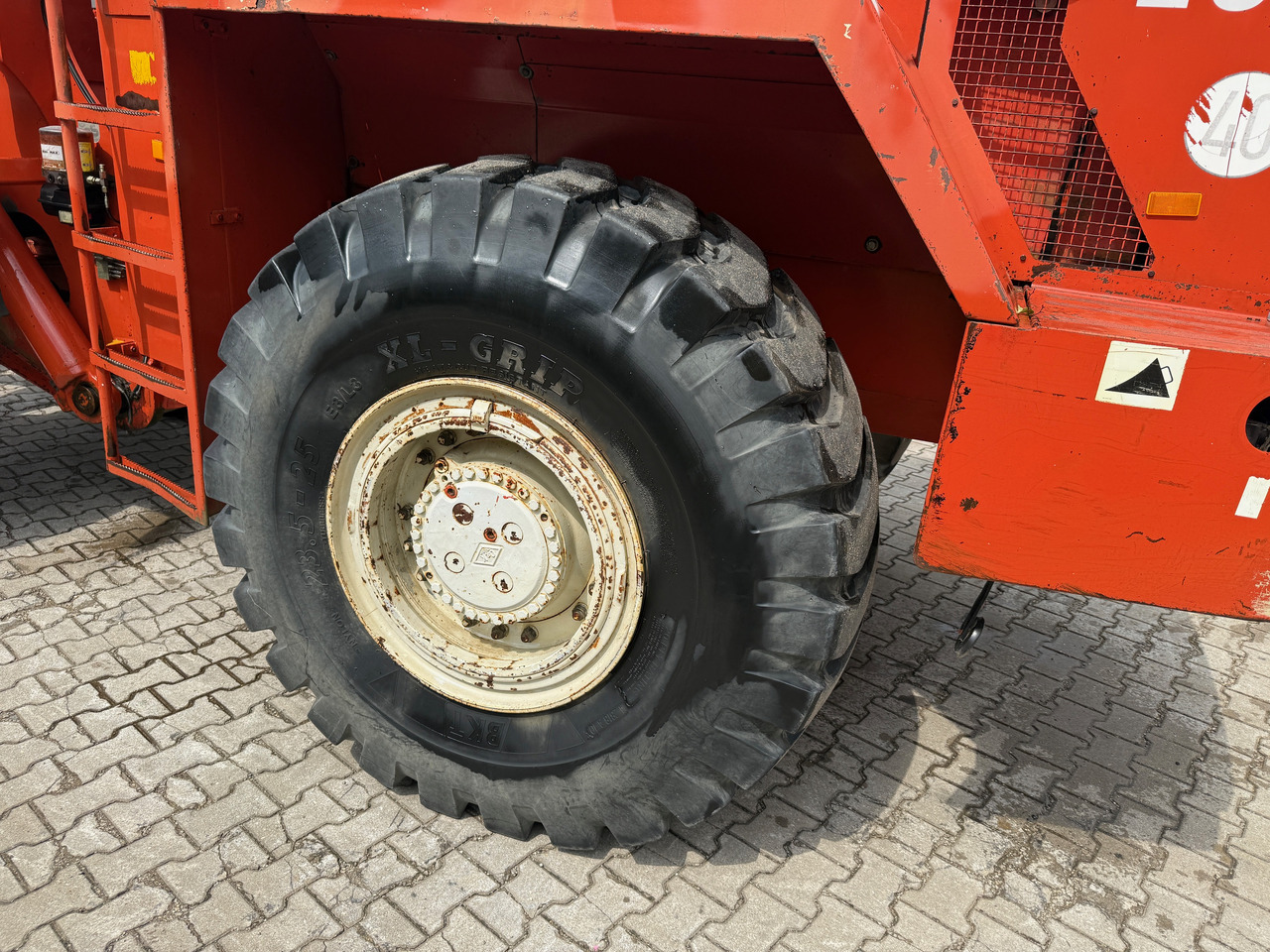 O&K L30 Radlader Waage Zentralschmierung - Riteņu iekrāvējs: foto 4 O&K L30 Radlader Waage Zentralschmierung - Riteņu iekrāvējs: foto 4
