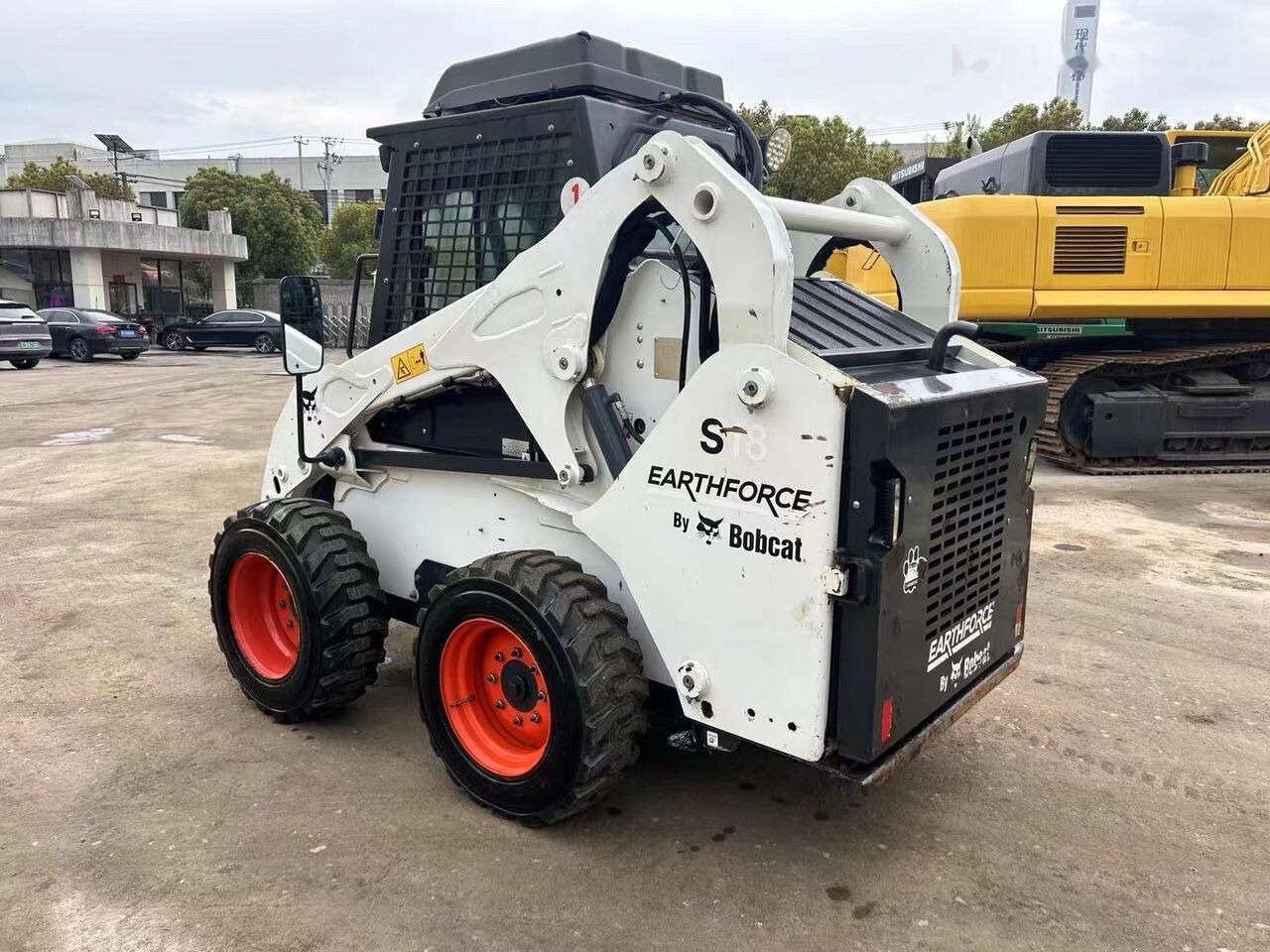 Bobcat S18 - Kompaktiekrāvējs: foto 3 Bobcat S18 - Kompaktiekrāvējs: foto 3