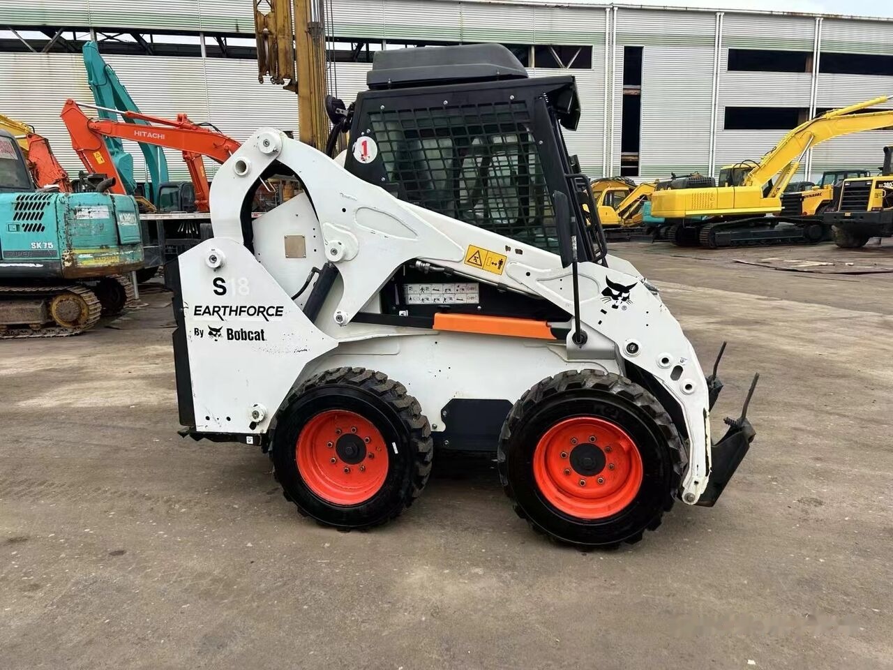 Bobcat S18 - Kompaktiekrāvējs: foto 4 Bobcat S18 - Kompaktiekrāvējs: foto 4