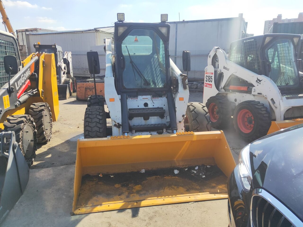 Bobcat S300 - Kompaktiekrāvējs: foto 1 Bobcat S300 - Kompaktiekrāvējs: foto 1