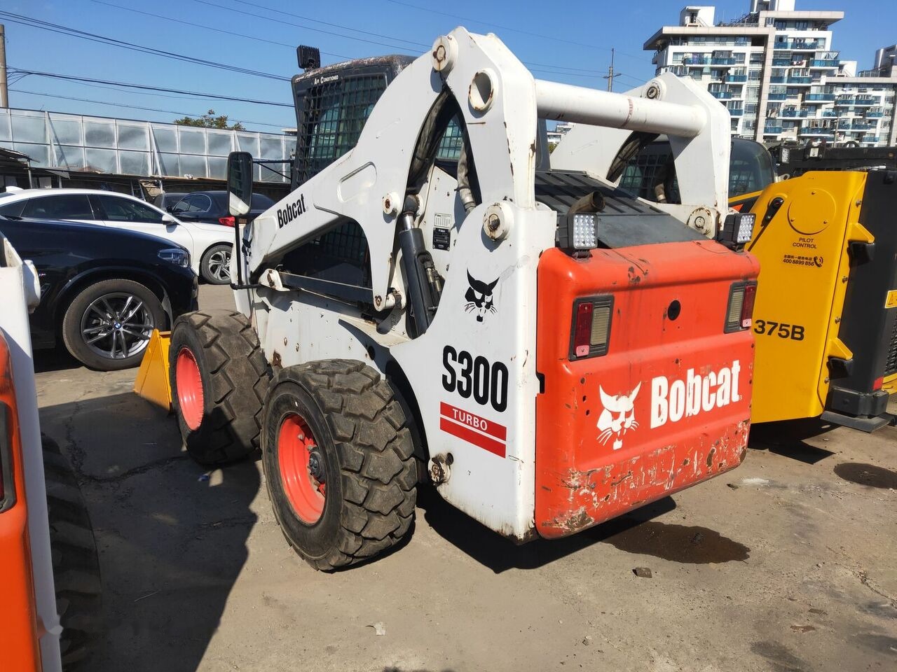 Bobcat S300 - Kompaktiekrāvējs: foto 5 Bobcat S300 - Kompaktiekrāvējs: foto 5