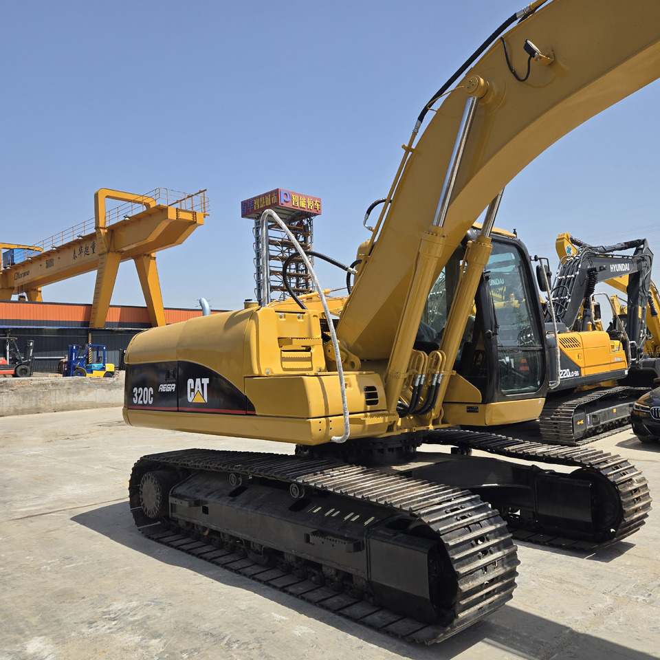 CATERPILLAR 320C - Ekskavators: foto 5 CATERPILLAR 320C - Ekskavators: foto 5