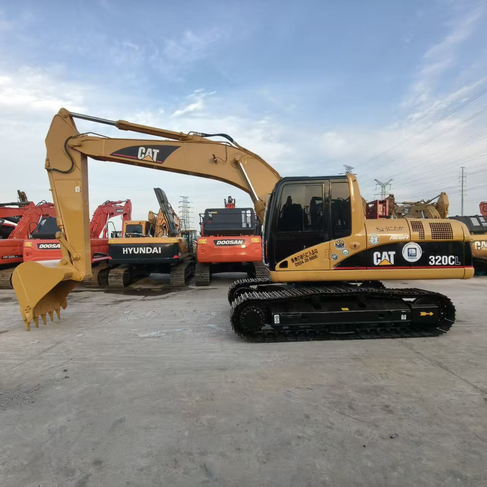 CATERPILLAR 320C - Ekskavators: foto 1 CATERPILLAR 320C - Ekskavators: foto 1