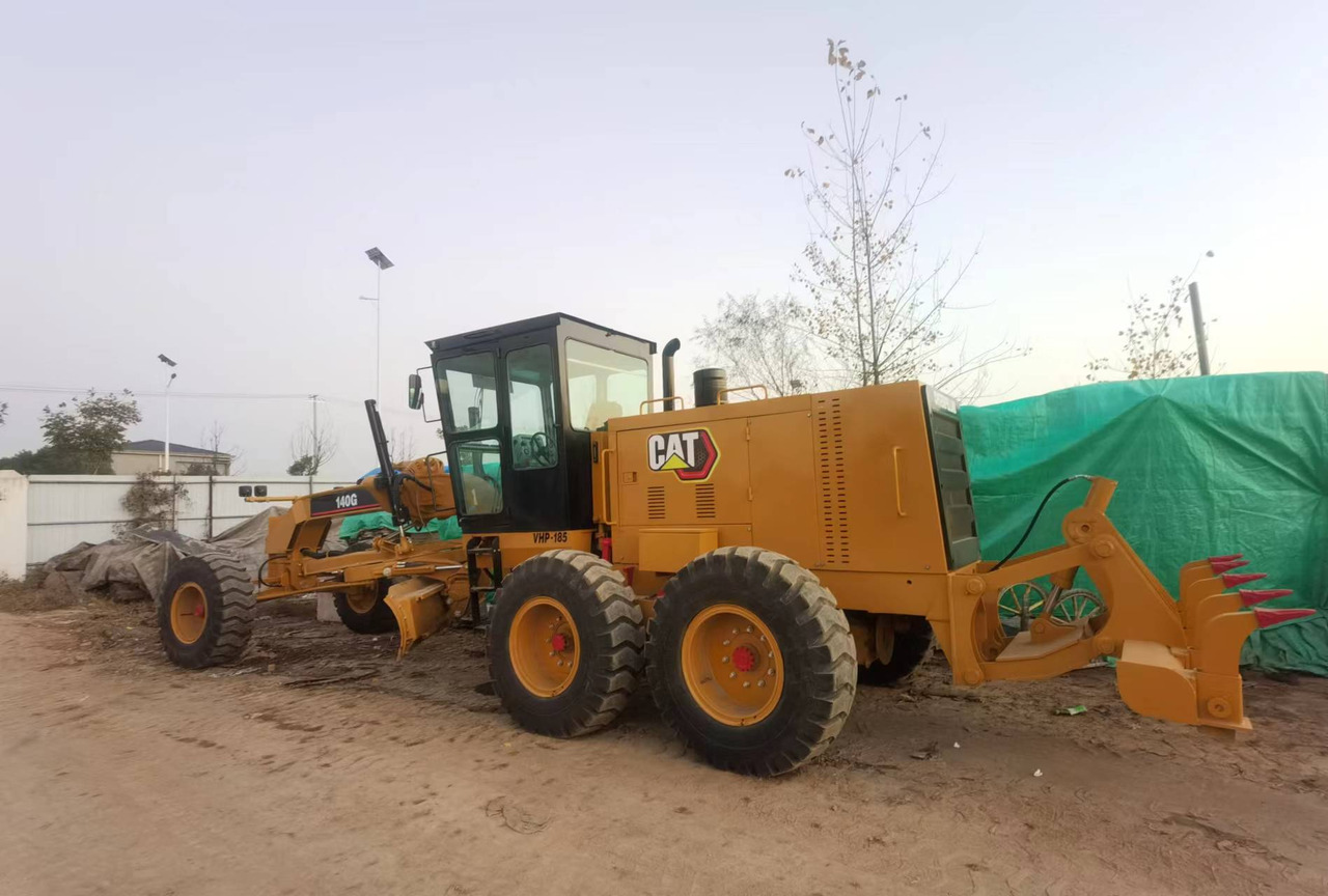 Greiders Caterpillar 140G: foto 6