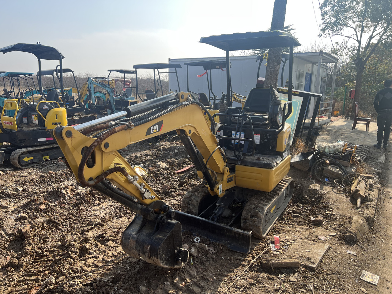 Caterpillar 301.5CR - Mini-ekskavators: foto 4 Caterpillar 301.5CR - Mini-ekskavators: foto 4