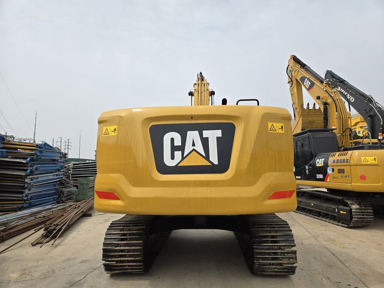 Caterpillar 320GC - Kāpurķēžu ekskavators: foto 3 Caterpillar 320GC - Kāpurķēžu ekskavators: foto 3