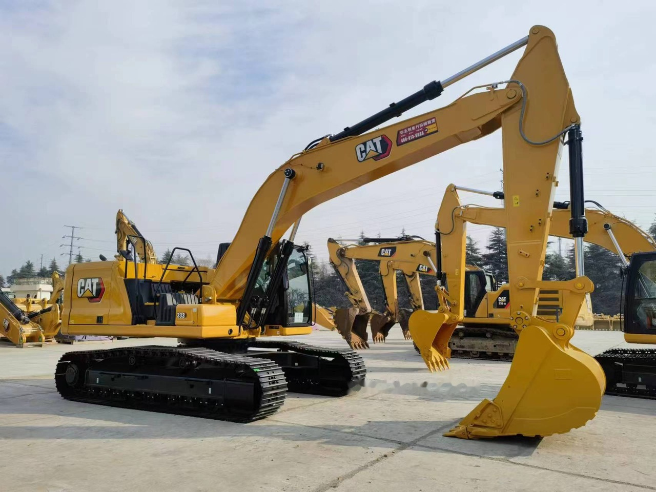 Jaunā Kāpurķēžu ekskavators Caterpillar 333: foto 8