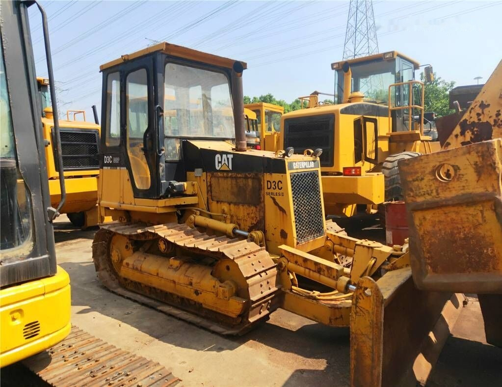 Caterpillar D 3 C - Buldozers: foto 1 Caterpillar D 3 C - Buldozers: foto 1