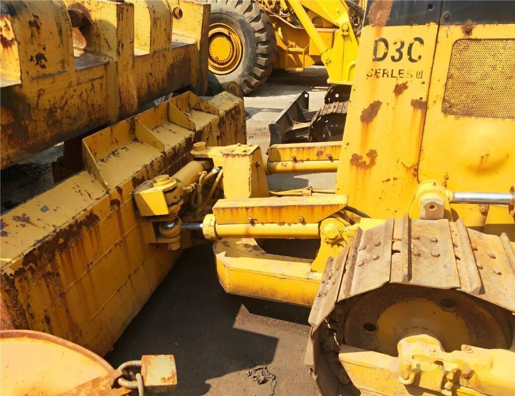 Caterpillar D 3 C - Buldozers: foto 3 Caterpillar D 3 C - Buldozers: foto 3