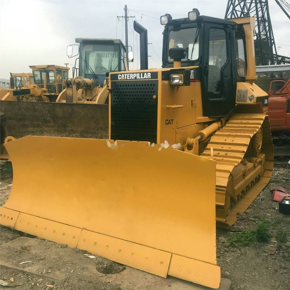Caterpillar D 5 M LGP - Buldozers: foto 1 Caterpillar D 5 M LGP - Buldozers: foto 1