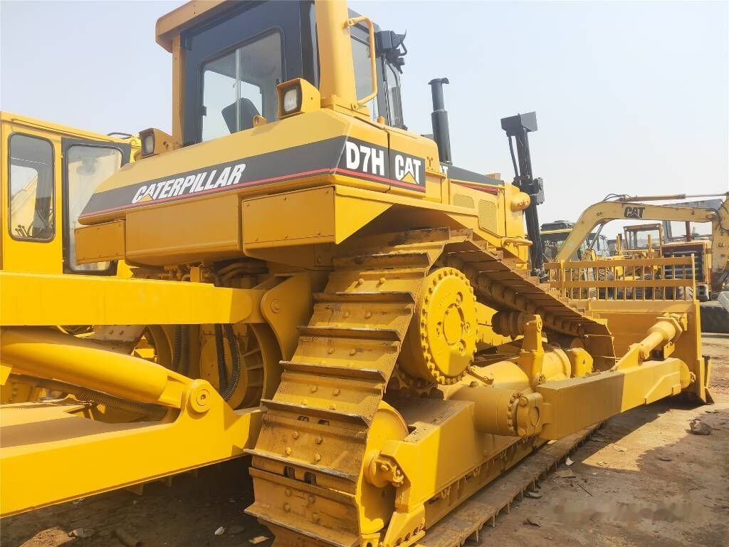 Caterpillar D 7 H - Buldozers: foto 3 Caterpillar D 7 H - Buldozers: foto 3
