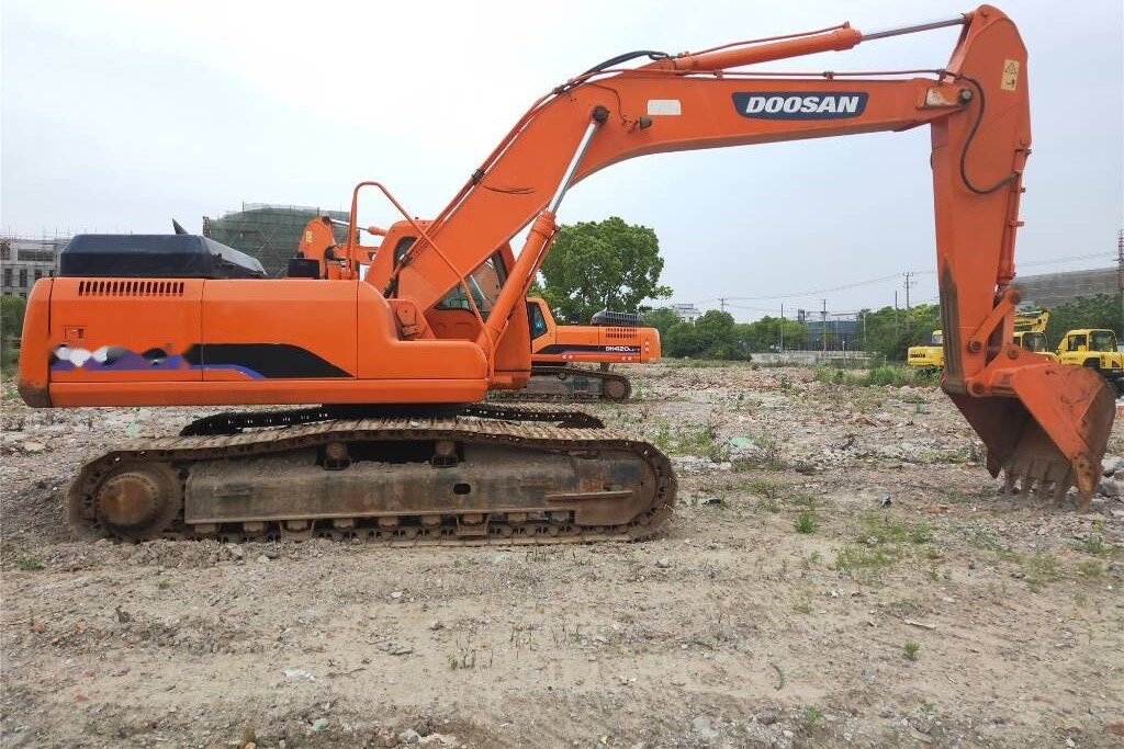 Doosan DH 300 LC-7 - Kāpurķēžu ekskavators: foto 4 Doosan DH 300 LC-7 - Kāpurķēžu ekskavators: foto 4