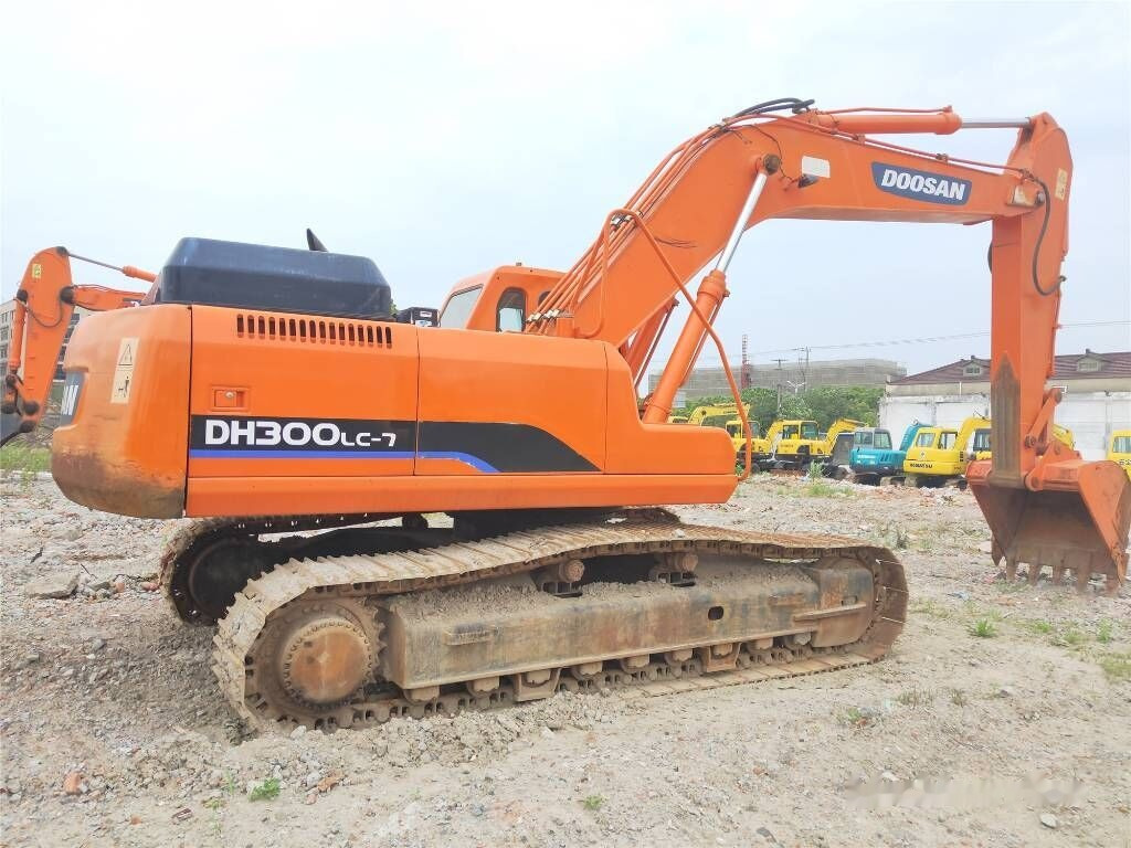 Doosan DH 300 LC-7 - Kāpurķēžu ekskavators: foto 3 Doosan DH 300 LC-7 - Kāpurķēžu ekskavators: foto 3