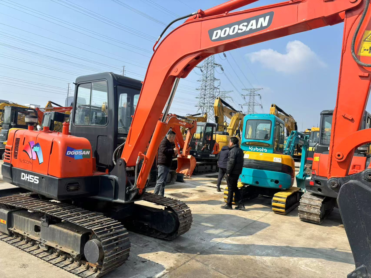 Doosan DH55 - Mini-ekskavators: foto 2 Doosan DH55 - Mini-ekskavators: foto 2