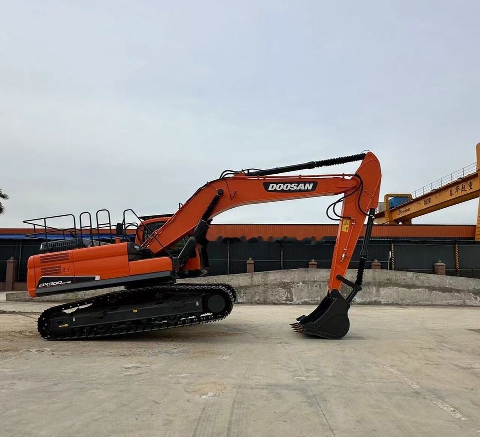 Doosan DX300 - Kāpurķēžu ekskavators: foto 4 Doosan DX300 - Kāpurķēžu ekskavators: foto 4