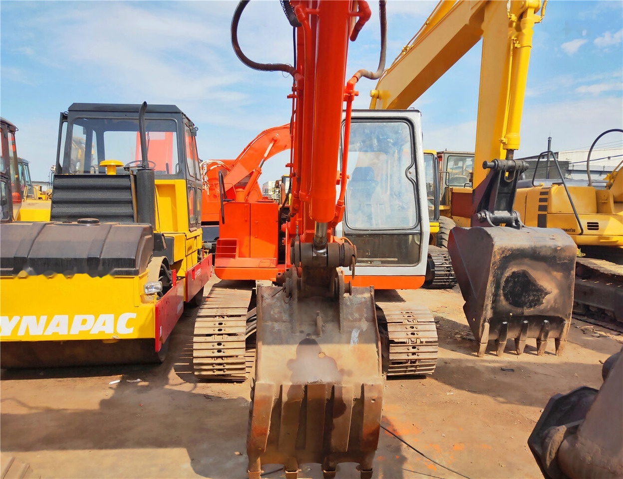 Hitachi EX60 - Mini-ekskavators: foto 4 Hitachi EX60 - Mini-ekskavators: foto 4