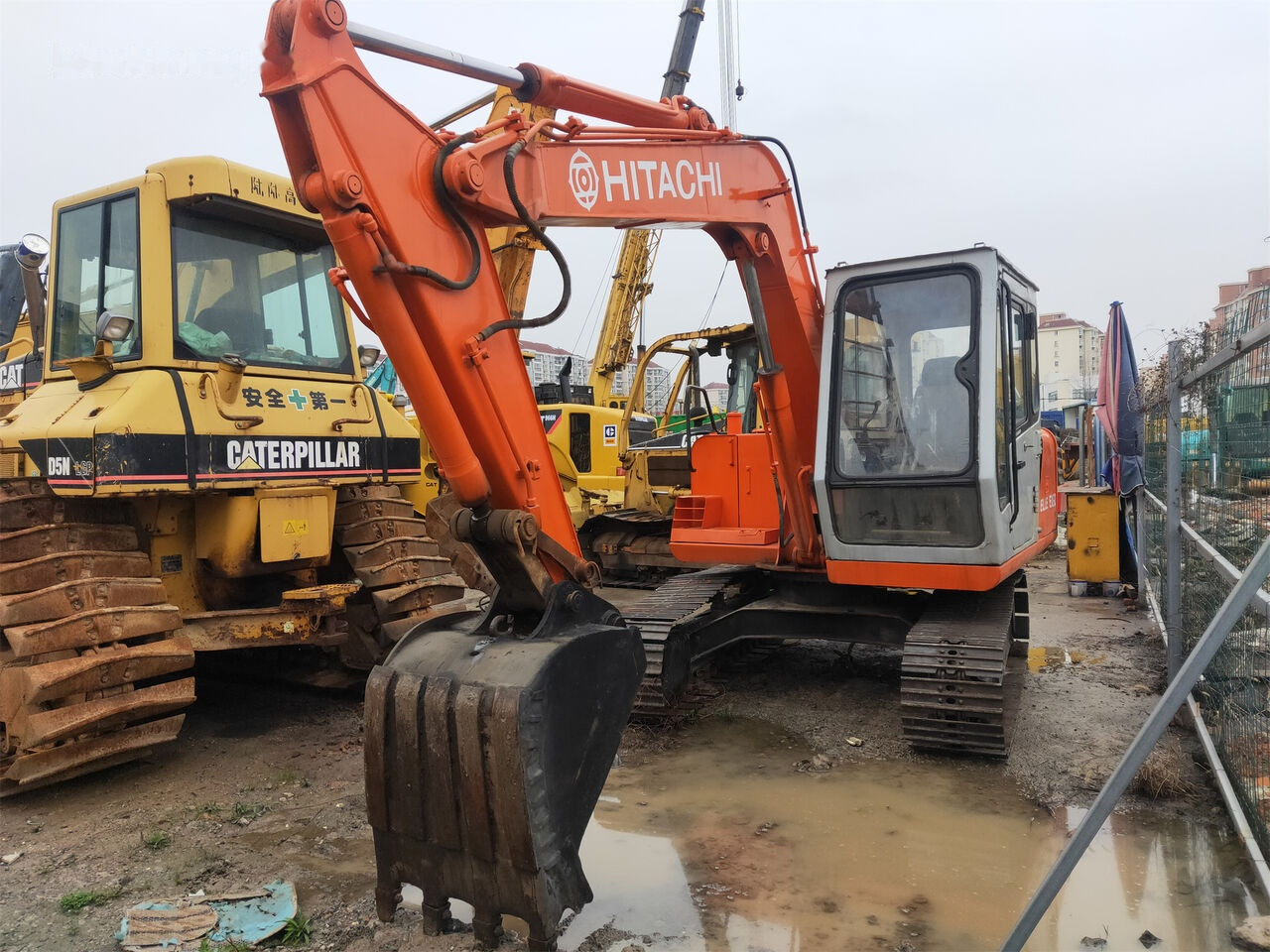 Hitachi EX60 - Kāpurķēžu ekskavators: foto 5 Hitachi EX60 - Kāpurķēžu ekskavators: foto 5