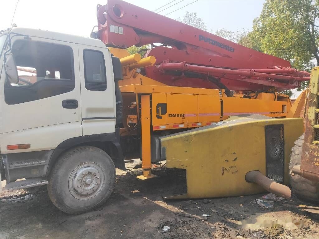 Isuzu Putzmeister on chassis - Betona sūknis: foto 4 Isuzu Putzmeister on chassis - Betona sūknis: foto 4