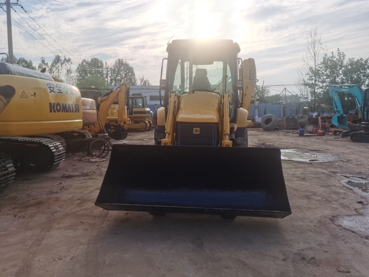 JCB 3CX - Ekskavators-iekrāvējs: foto 5 JCB 3CX - Ekskavators-iekrāvējs: foto 5