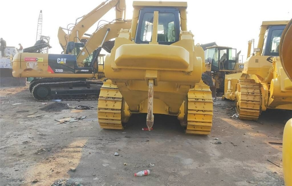Komatsu D155AX-5 - Buldozers: foto 3 Komatsu D155AX-5 - Buldozers: foto 3
