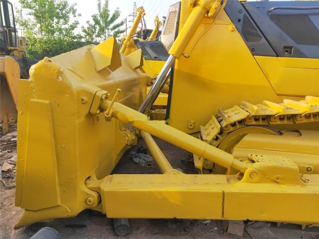 Komatsu D155AX-5 - Buldozers: foto 2 Komatsu D155AX-5 - Buldozers: foto 2