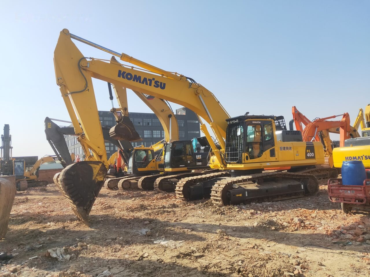Komatsu PC400-8 - Kāpurķēžu ekskavators: foto 5 Komatsu PC400-8 - Kāpurķēžu ekskavators: foto 5