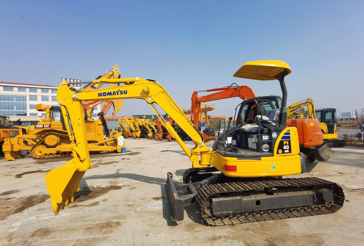 Komatsu PC40MR - Mini-ekskavators: foto 1 Komatsu PC40MR - Mini-ekskavators: foto 1