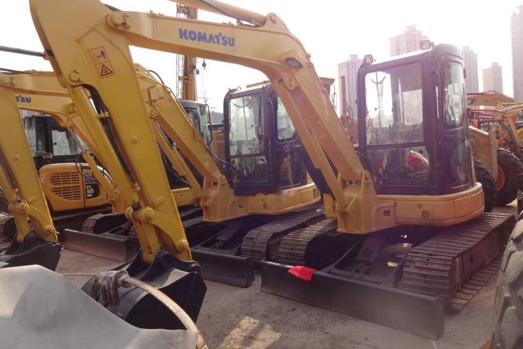 Komatsu PC55MR-2 - Mini-ekskavators: foto 1 Komatsu PC55MR-2 - Mini-ekskavators: foto 1