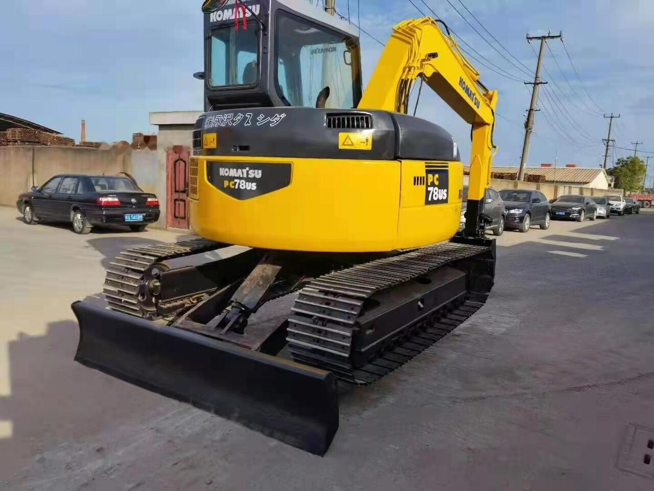 Komatsu PC78US - Mini-ekskavators: foto 3 Komatsu PC78US - Mini-ekskavators: foto 3