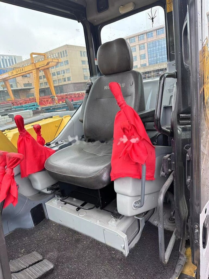 Kāpurķēžu ekskavators Komatsu PC78US: foto 6