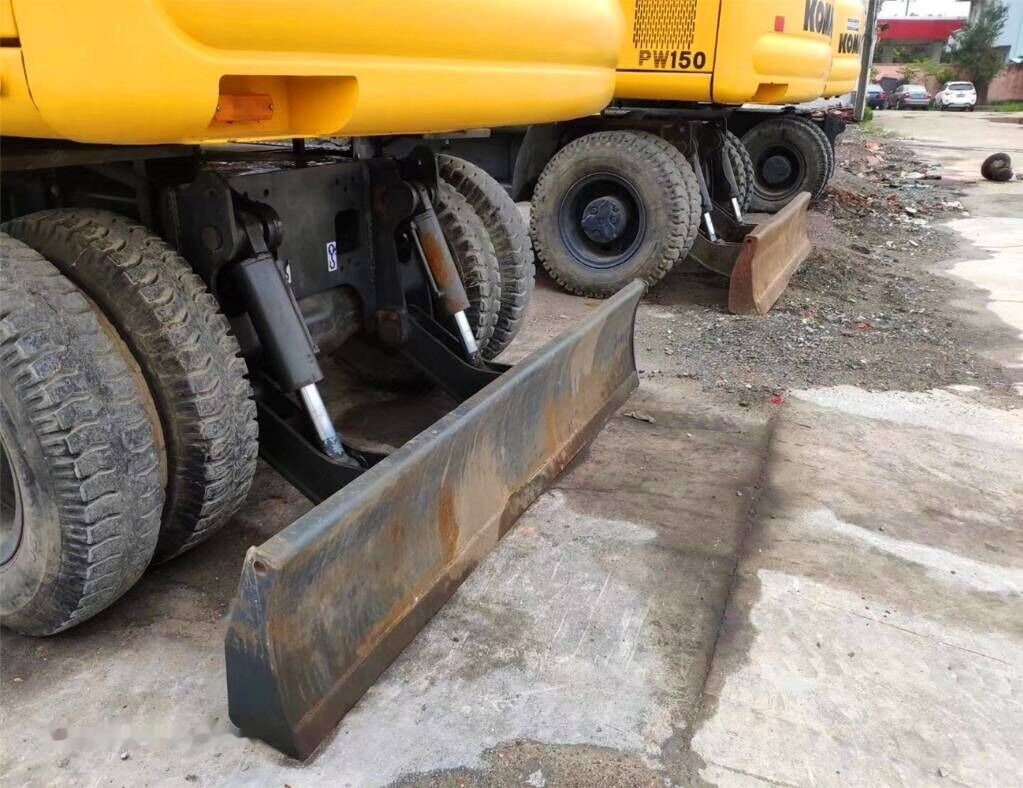 Komatsu PW150 - Riteņu ekskavators: foto 4 Komatsu PW150 - Riteņu ekskavators: foto 4