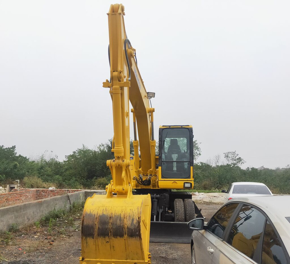 Komatsu PW160 - Riteņu ekskavators: foto 2 Komatsu PW160 - Riteņu ekskavators: foto 2