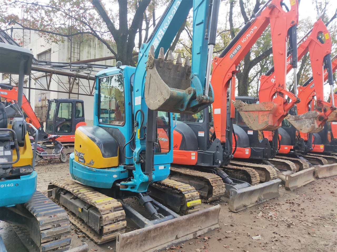 Kubota KX135 - Mini-ekskavators: foto 1 Kubota KX135 - Mini-ekskavators: foto 1