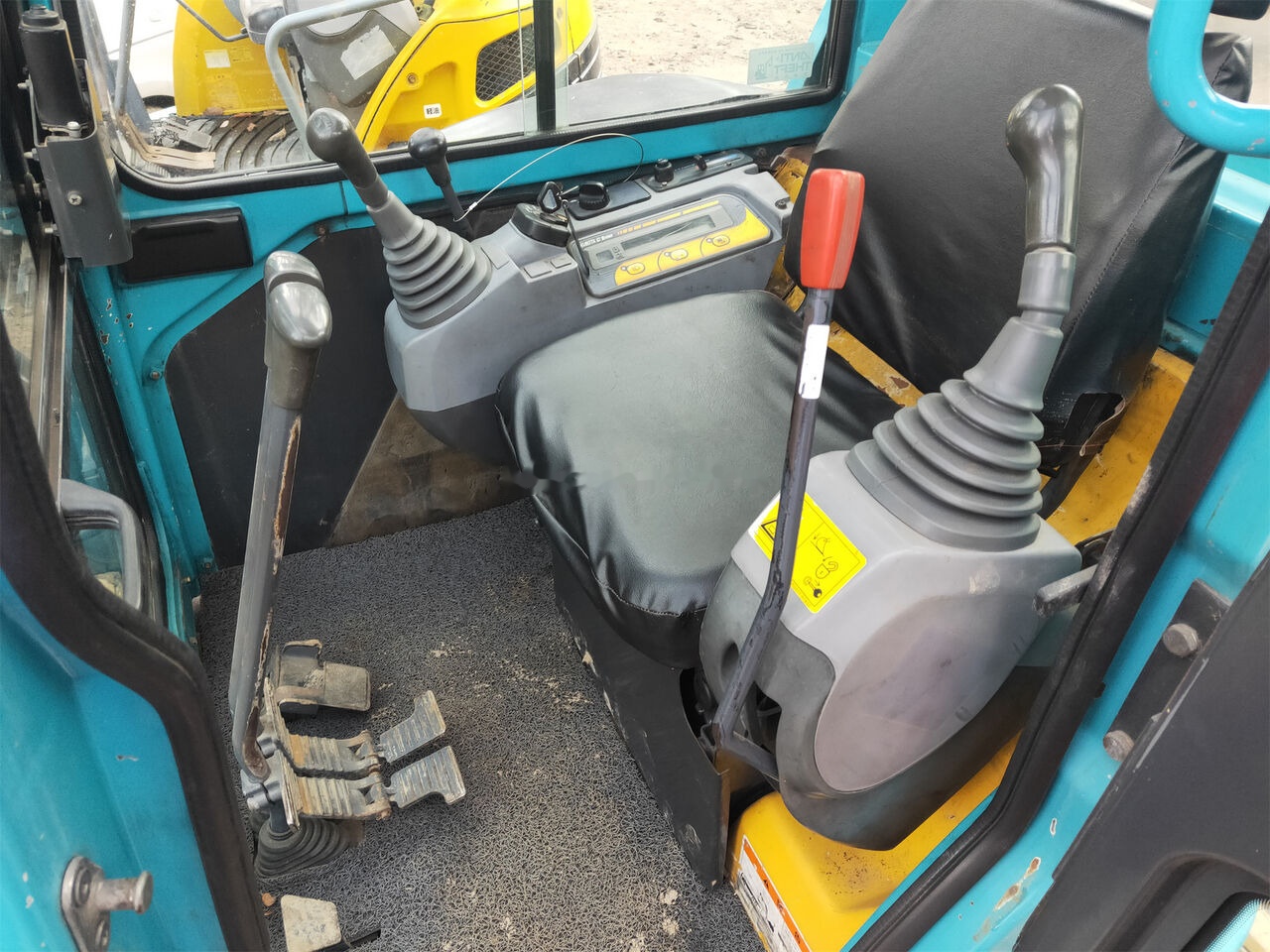 Kubota KX135 - Mini-ekskavators: foto 4 Kubota KX135 - Mini-ekskavators: foto 4