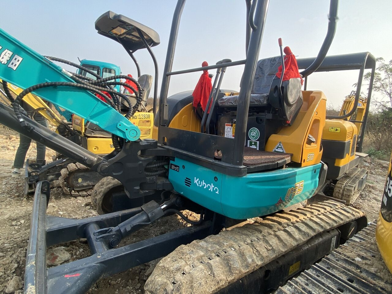 Kubota U35 - Mini-ekskavators: foto 3 Kubota U35 - Mini-ekskavators: foto 3