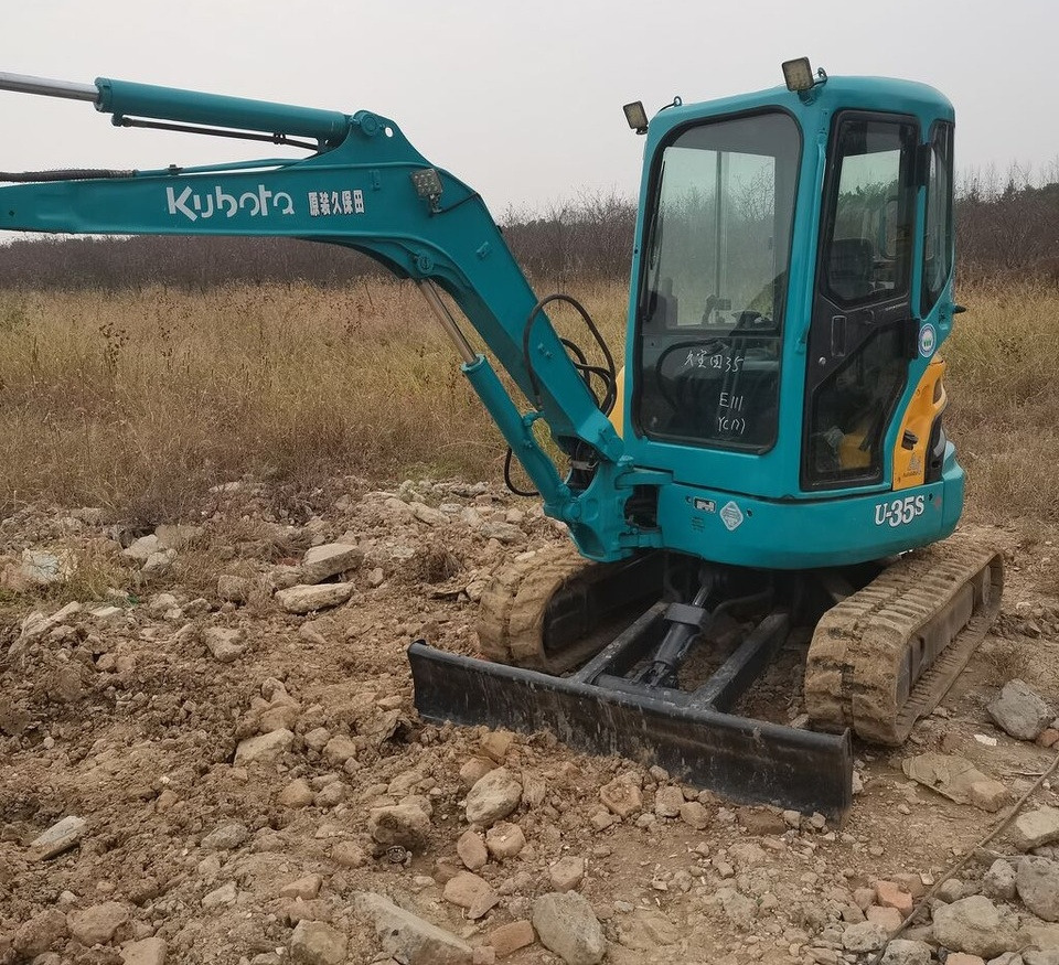 Kubota U35 - Mini-ekskavators: foto 1 Kubota U35 - Mini-ekskavators: foto 1