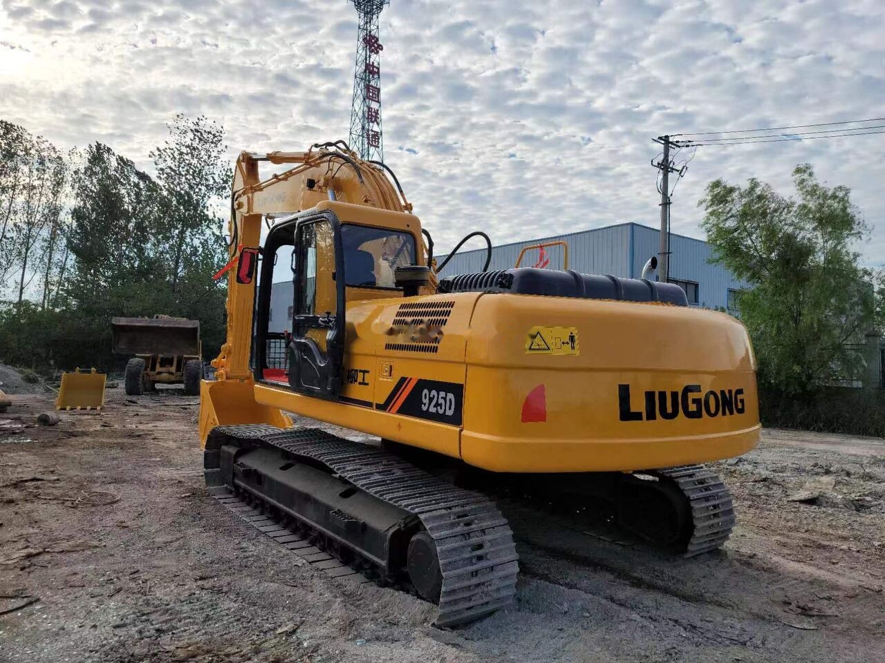 LiuGong 925D - Kāpurķēžu ekskavators: foto 3 LiuGong 925D - Kāpurķēžu ekskavators: foto 3