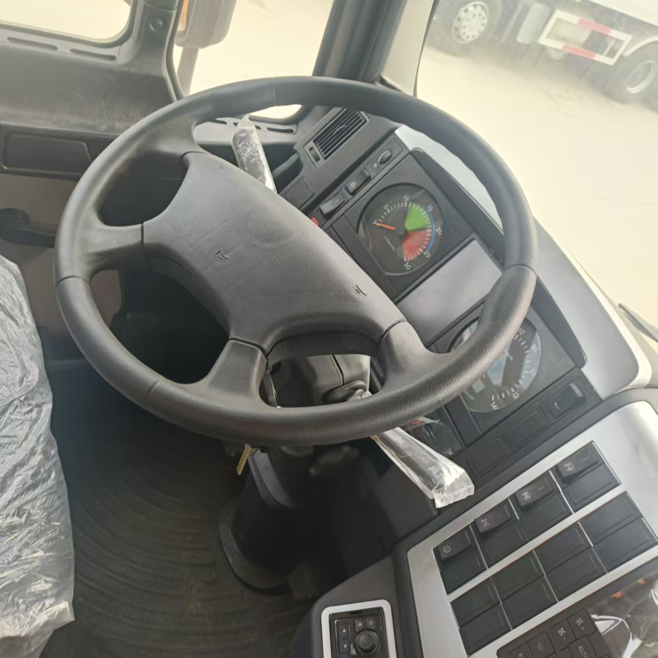 Kravas automašīna pašizgāzējs SHACMAN F3000 8*4 Dump truck: foto 9