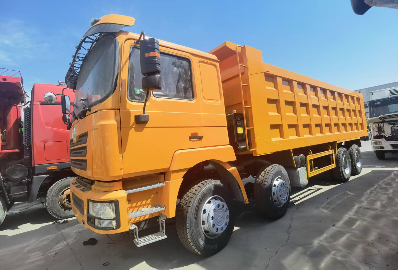 Shacman F3000 8*4 Dump truck - Kravas automašīna pašizgāzējs: foto 1 Shacman F3000 8*4 Dump truck - Kravas automašīna pašizgāzējs: foto 1