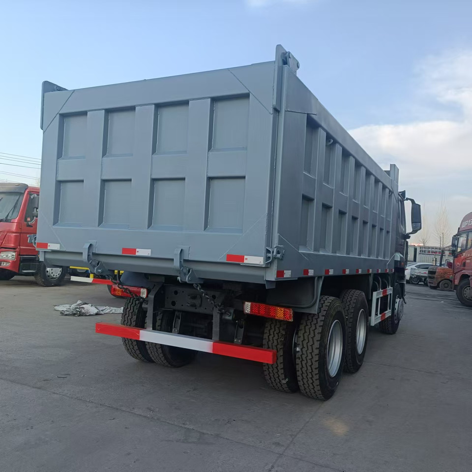 Kravas automašīna pašizgāzējs Sinotruk HOHAN 6*4 Dump truck: foto 7 Kravas automašīna pašizgāzējs Sinotruk HOHAN 6*4 Dump truck: foto 7