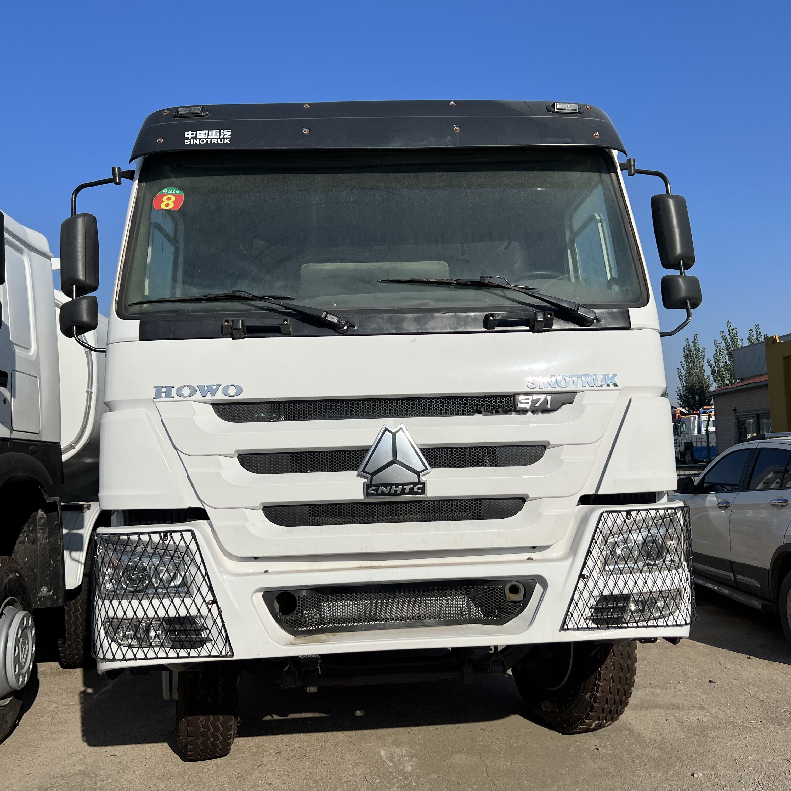 Sinotruk HOWO 371 6*4 Dump truck - Kravas automašīna pašizgāzējs: foto 1 Sinotruk HOWO 371 6*4 Dump truck - Kravas automašīna pašizgāzējs: foto 1