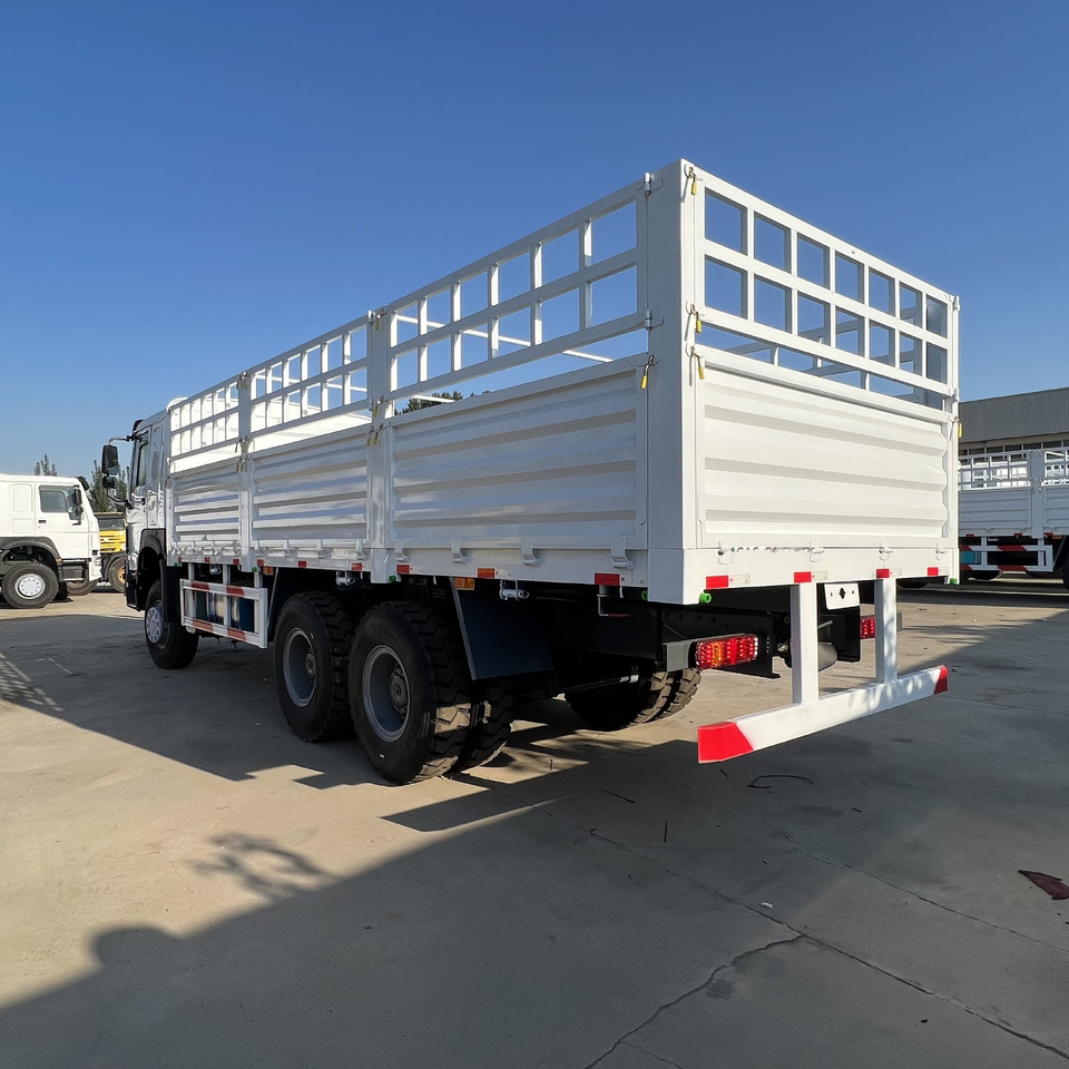 Sinotruk HOWO 371 6*4 Fence truck - Bortu kravas automašīna/ Platforma: foto 3 Sinotruk HOWO 371 6*4 Fence truck - Bortu kravas automašīna/ Platforma: foto 3