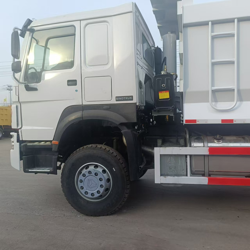 Kravas automašīna pašizgāzējs Sinotruk HOWO 371 Dump truck: foto 8 Kravas automašīna pašizgāzējs Sinotruk HOWO 371 Dump truck: foto 8