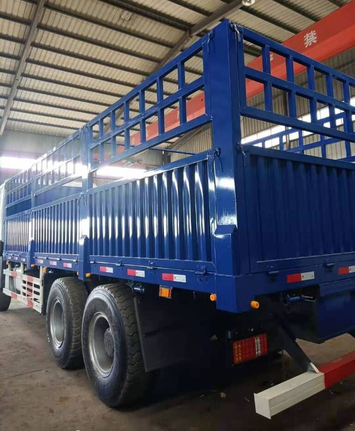 Sinotruk HOWO 375 6*4 Dump truck - Kravas automašīna ar slēgto virsbūvi: foto 5 Sinotruk HOWO 375 6*4 Dump truck - Kravas automašīna ar slēgto virsbūvi: foto 5