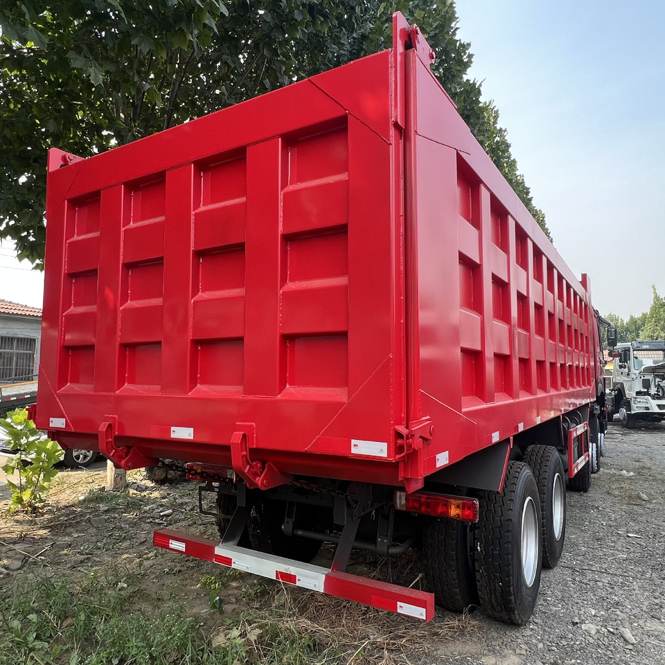 Kravas automašīna pašizgāzējs Sinotruk HOWO 420 8*4 Dump truck: foto 8