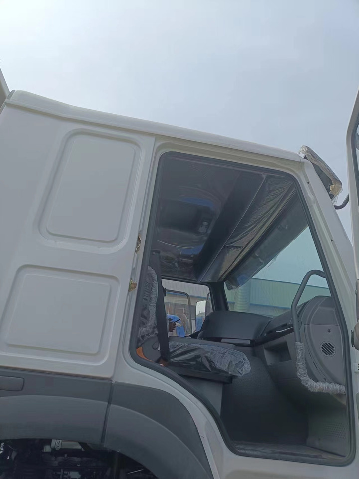 Kravas automašīna pašizgāzējs Sinotruk HOWO 6*4 Dump truck: foto 7