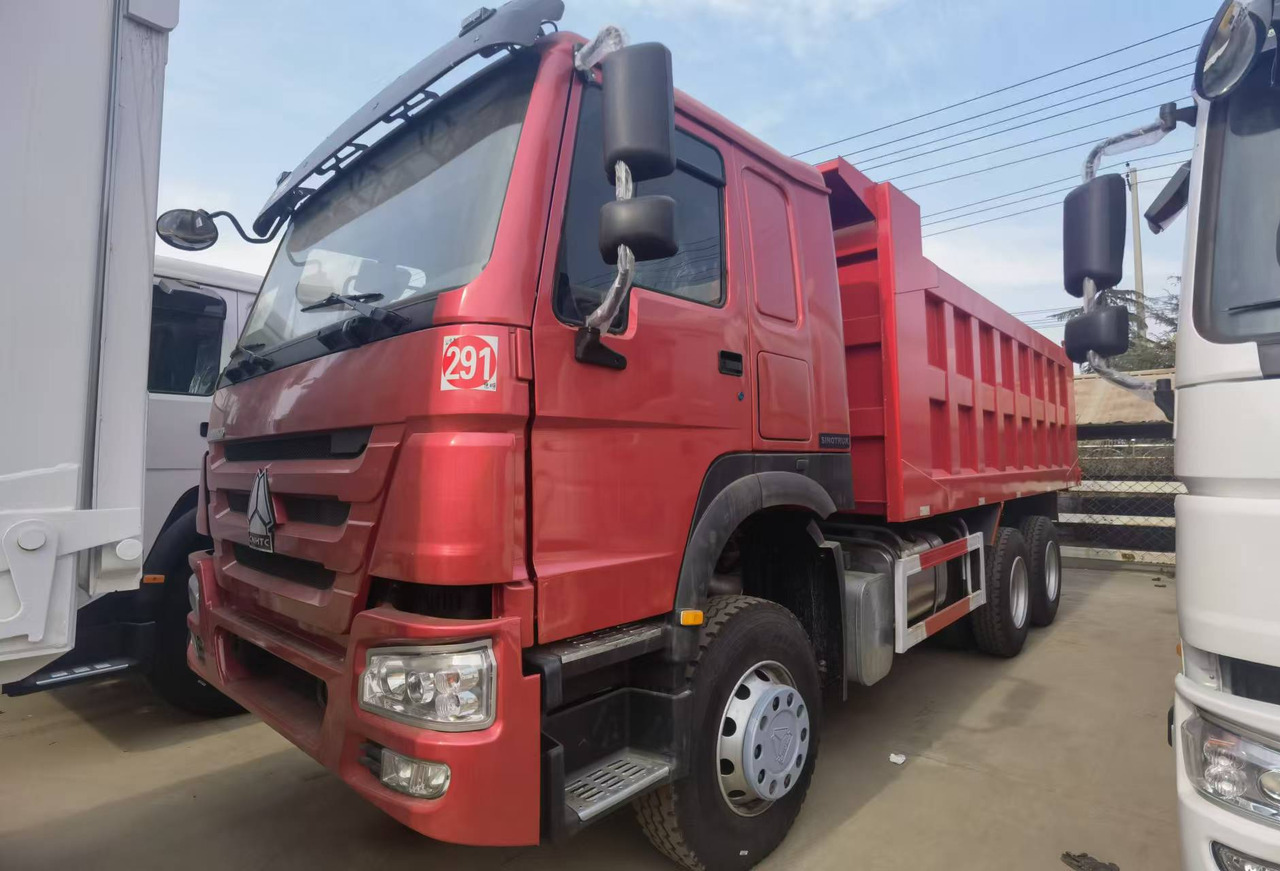 Sinotruk HOWO 6*4 Dump truck - Kravas automašīna pašizgāzējs: foto 4 Sinotruk HOWO 6*4 Dump truck - Kravas automašīna pašizgāzējs: foto 4